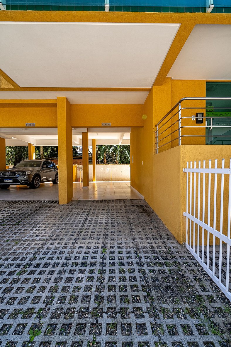 201 - Cobertura Duplex com 03 quartos e piscina em Bombinhas