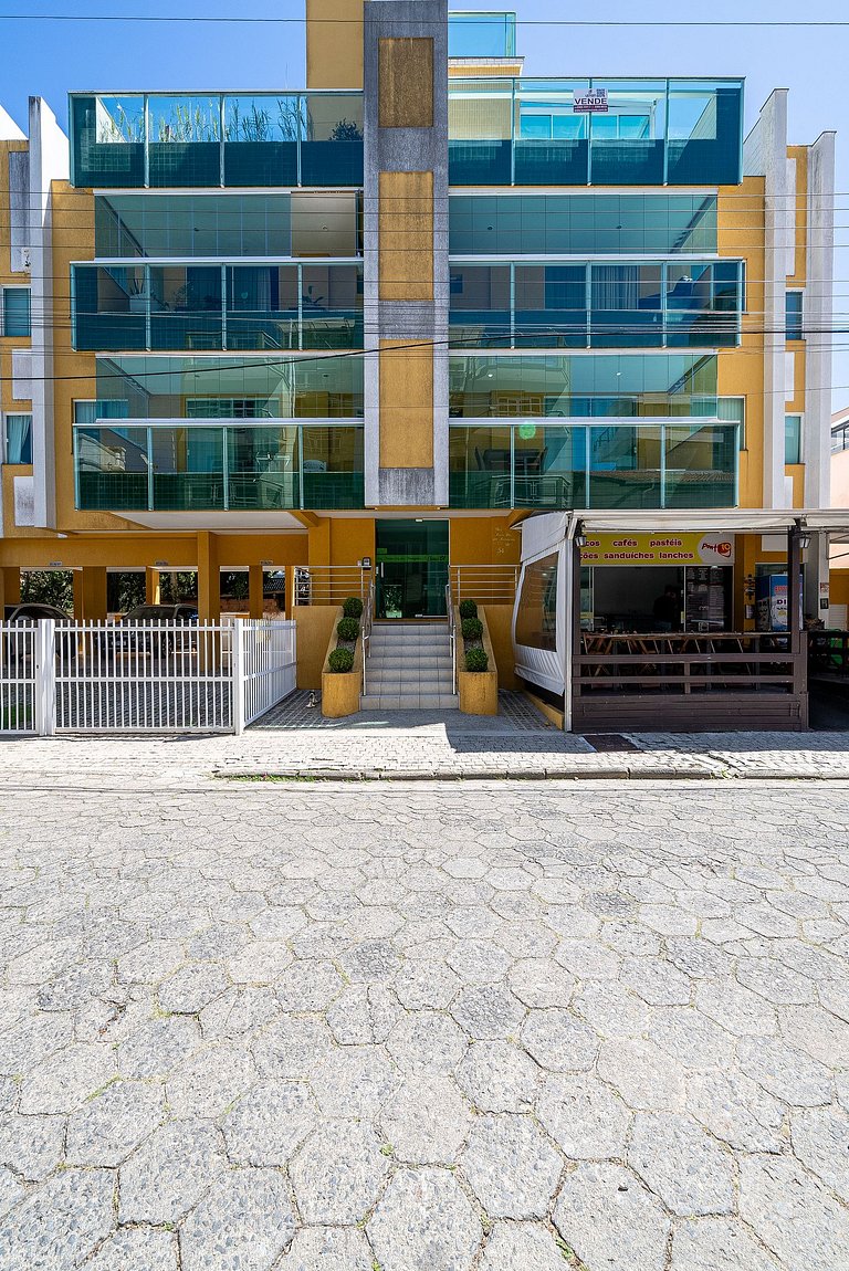 201 - Cobertura Duplex com 03 quartos e piscina em Bombinhas
