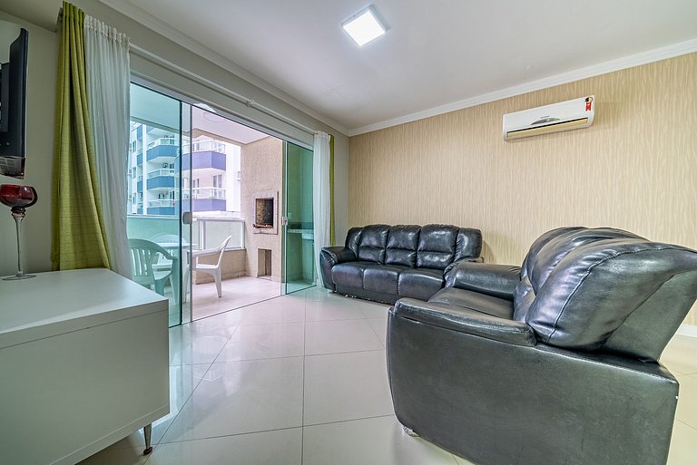 250 - Apartamento completo com 3 quartos em Santa Catarina p
