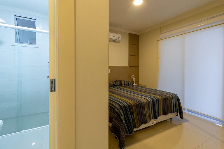 Apartamento em 4 ilhas - apto com 03 Quartos, a 100m da prai