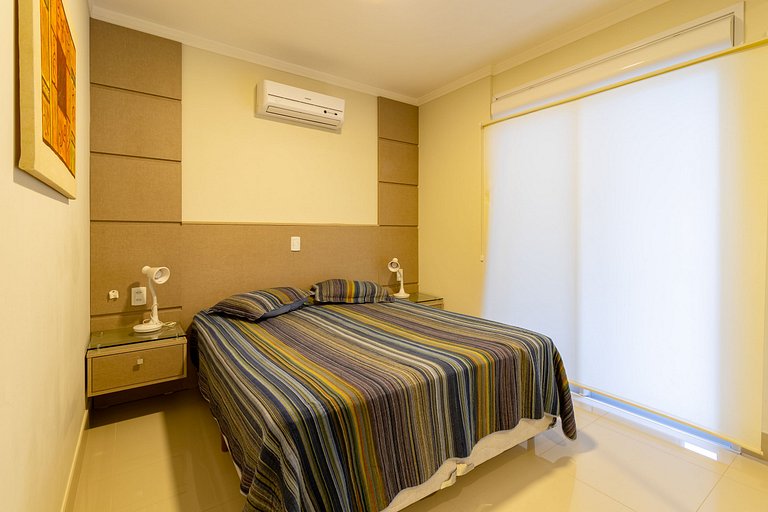188 - Apartamento em 4 ilhas Acrópole com 03 dormitórios