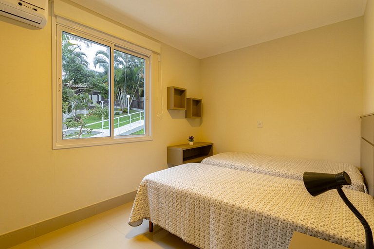 188 - Apartamento em 4 ilhas Acrópole com 03 dormitórios