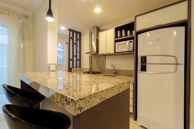 188 - Apartamento em 4 ilhas Acrópole com 03 dormitórios