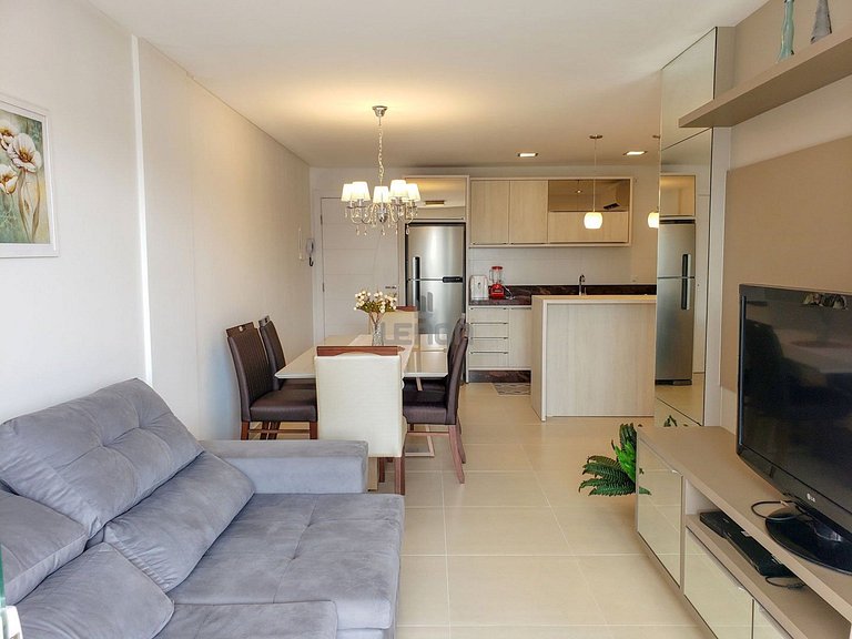 041 - Amplo Apartamento na Praia de Bombas