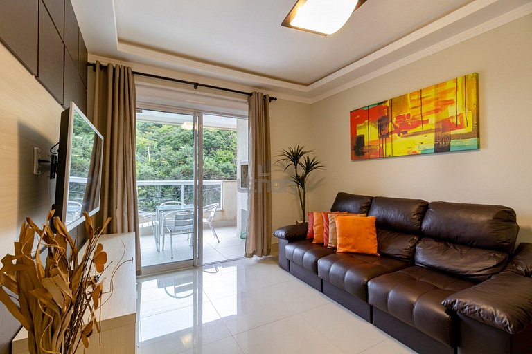 173 - Apartamento em 4 Ilhas com Piscina