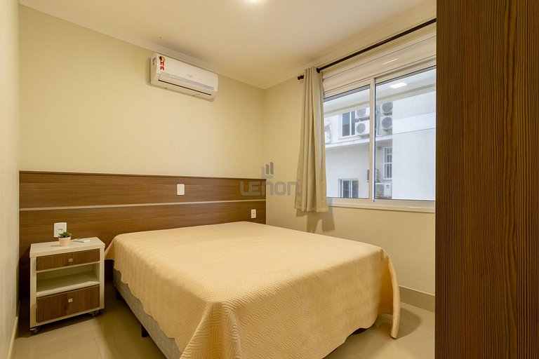 173 - Apartamento em 4 Ilhas com Piscina