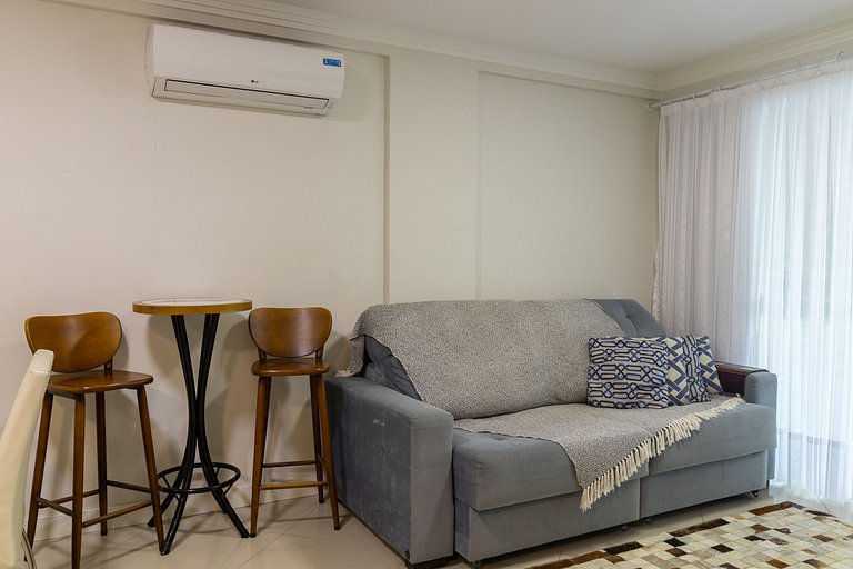136 - Apartamento praia de Bombas com vista mar