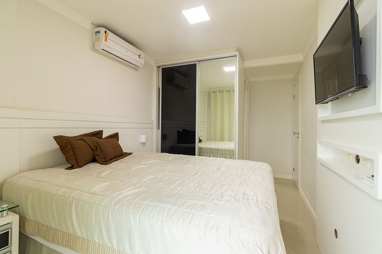 136 - Apartamento praia de Bombas com vista mar