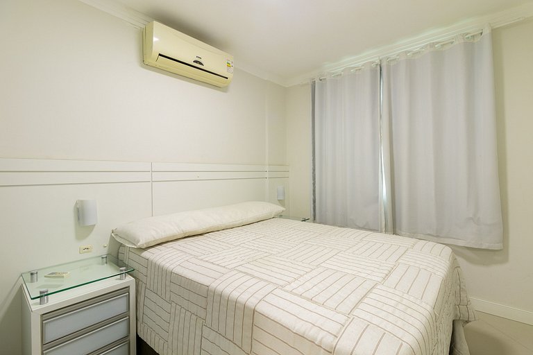 136 - Apartamento praia de Bombas com vista mar