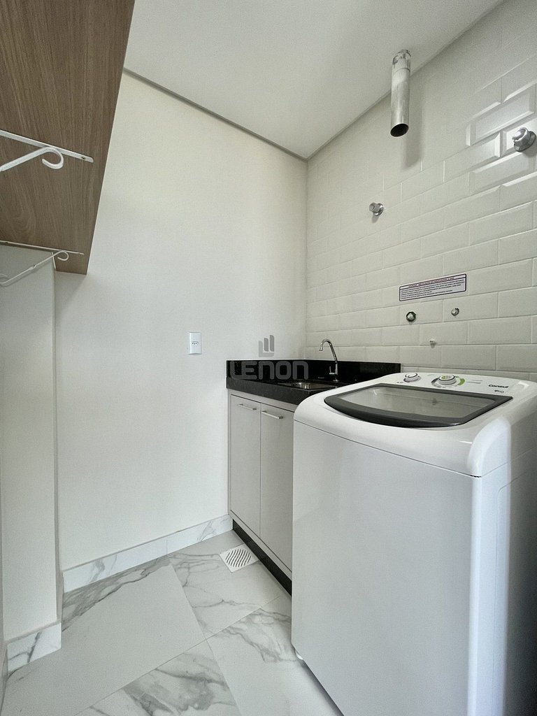 015 - Apartamento alto padrão próximo ao centro e à Praia de