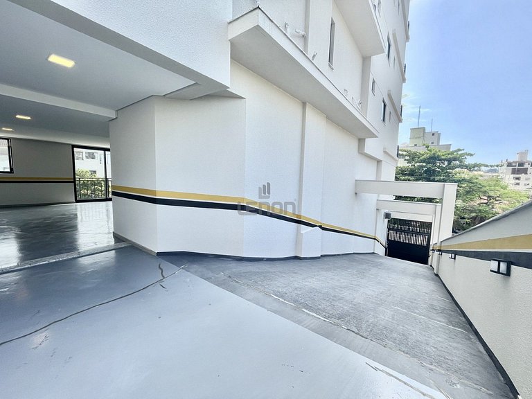 015 - Apartamento alto padrão próximo ao centro e à Praia de