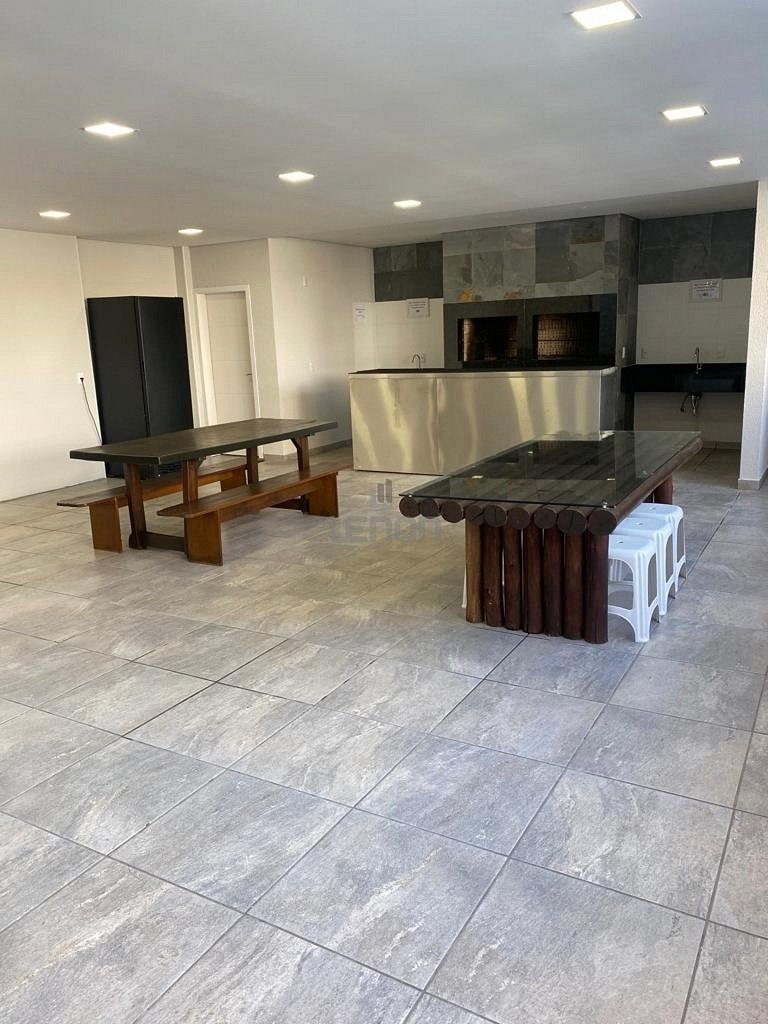 024 - Residencial com Piscina e Jacuzzi em Bombas