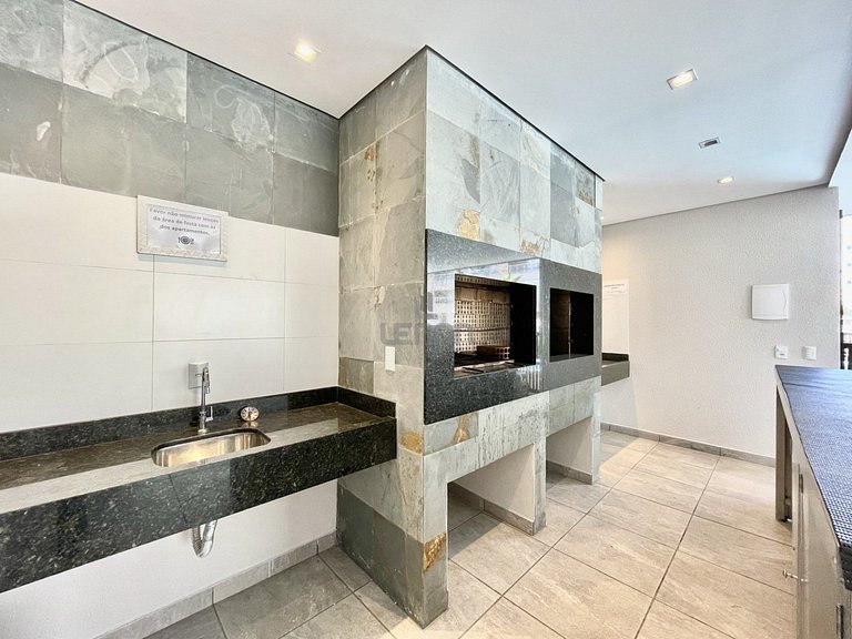 024 - Residencial com Piscina e Jacuzzi em Bombas