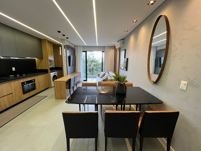 155 - Apartamento alto padrão na Praia de Canto Grande