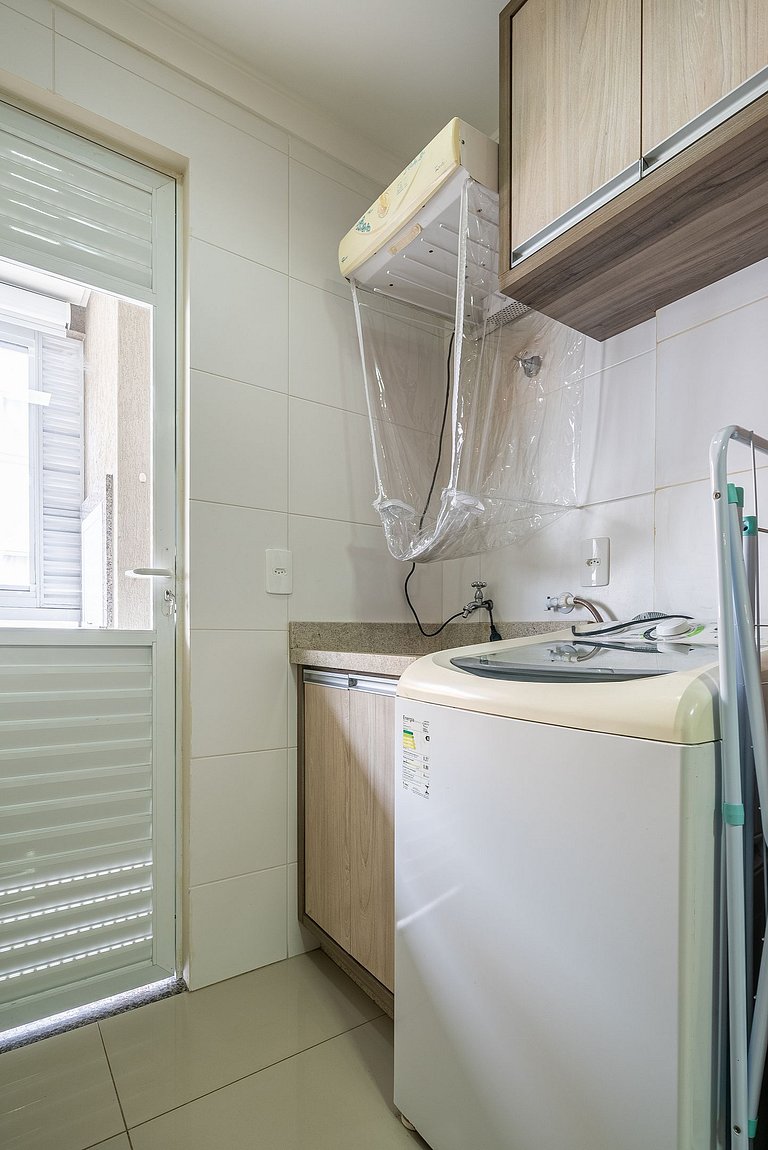 059 - Apartamento 2 Dormitórios na praia de Bombas