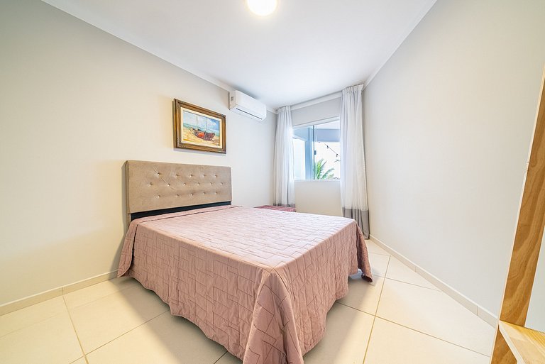 148 - Casa pé na areia Mariscal com 04 dormitórios