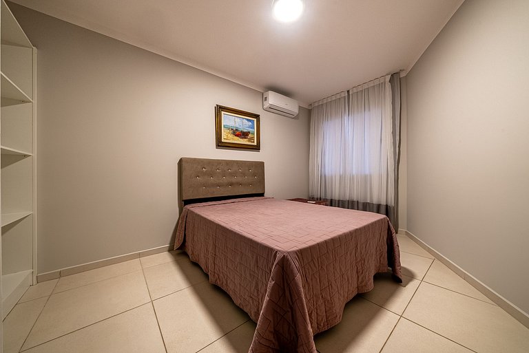 148 - Casa pé na areia Mariscal com 04 dormitórios