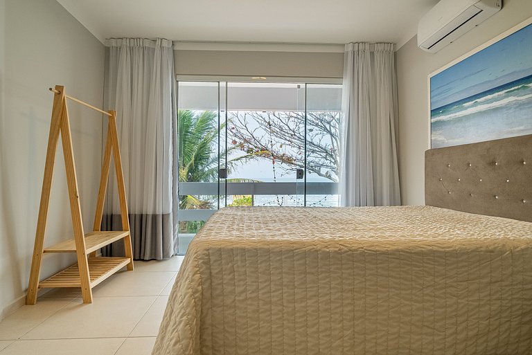 148 - Casa pé na areia Mariscal com 04 dormitórios