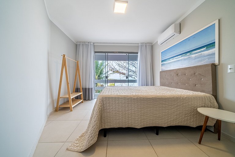 148 - Casa pé na areia Mariscal com 04 dormitórios
