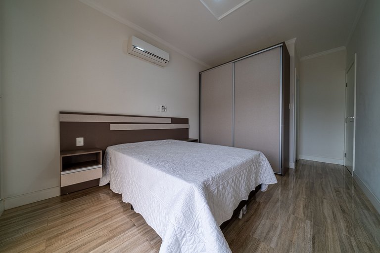 061 - Apartamento 2 dormitórios em Bombas