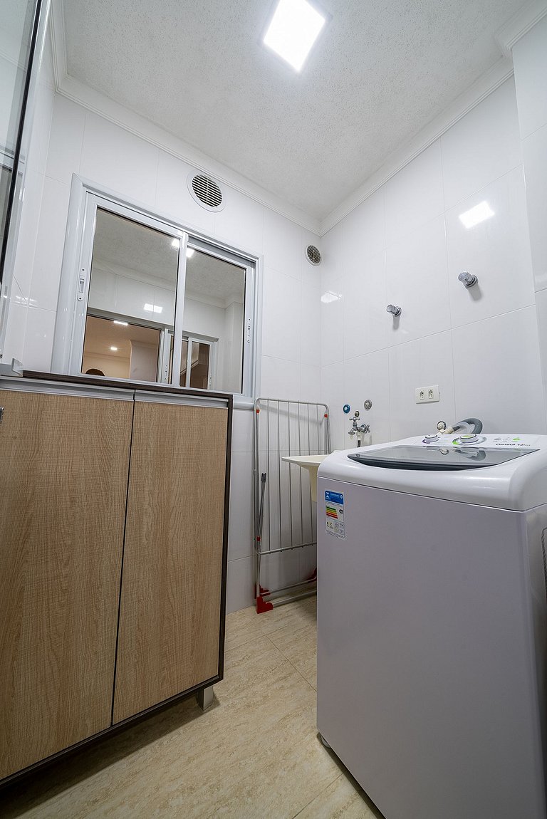 061 - Apartamento 2 dormitórios em Bombas