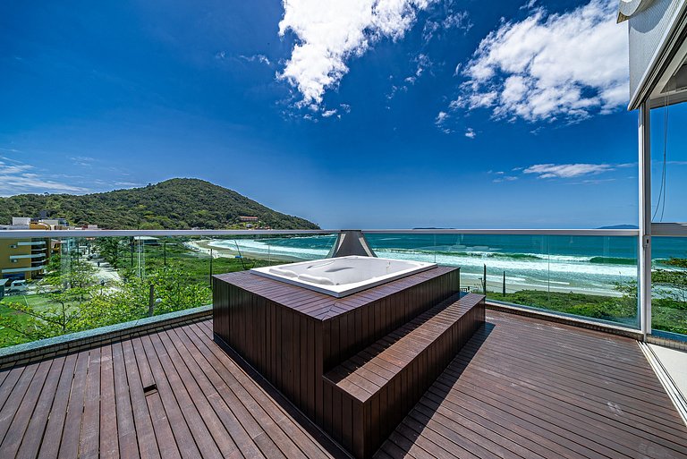 110 - Cobertura duplex com vista panorâmica para a Praia de