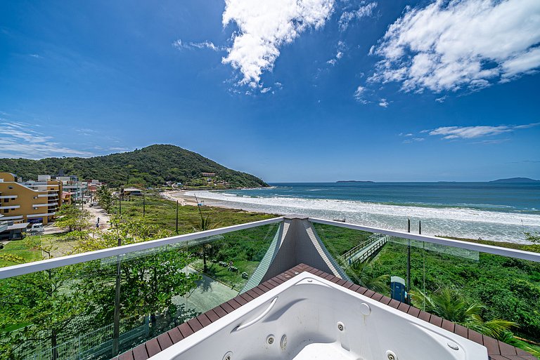 110 - Cobertura duplex com vista panorâmica para a Praia de