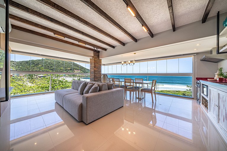 110 - Cobertura duplex com vista panorâmica para a Praia de