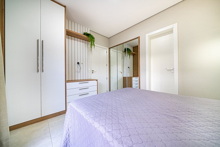 167 - Apartamento duplex 2 suítes em Canto Grande.
