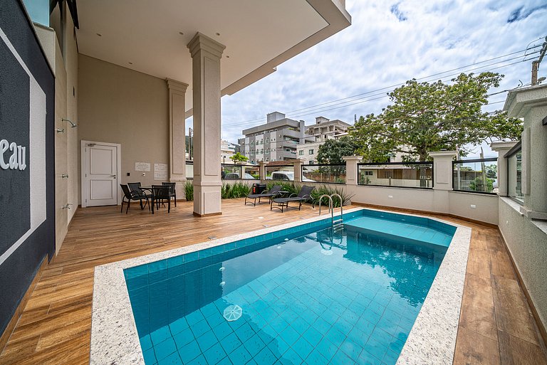 015 - Apartamento alto padrão próximo ao centro e à Praia de