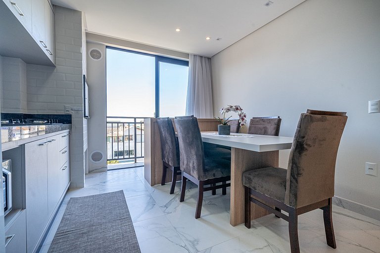 015 - Apartamento alto padrão próximo ao centro e à Praia de