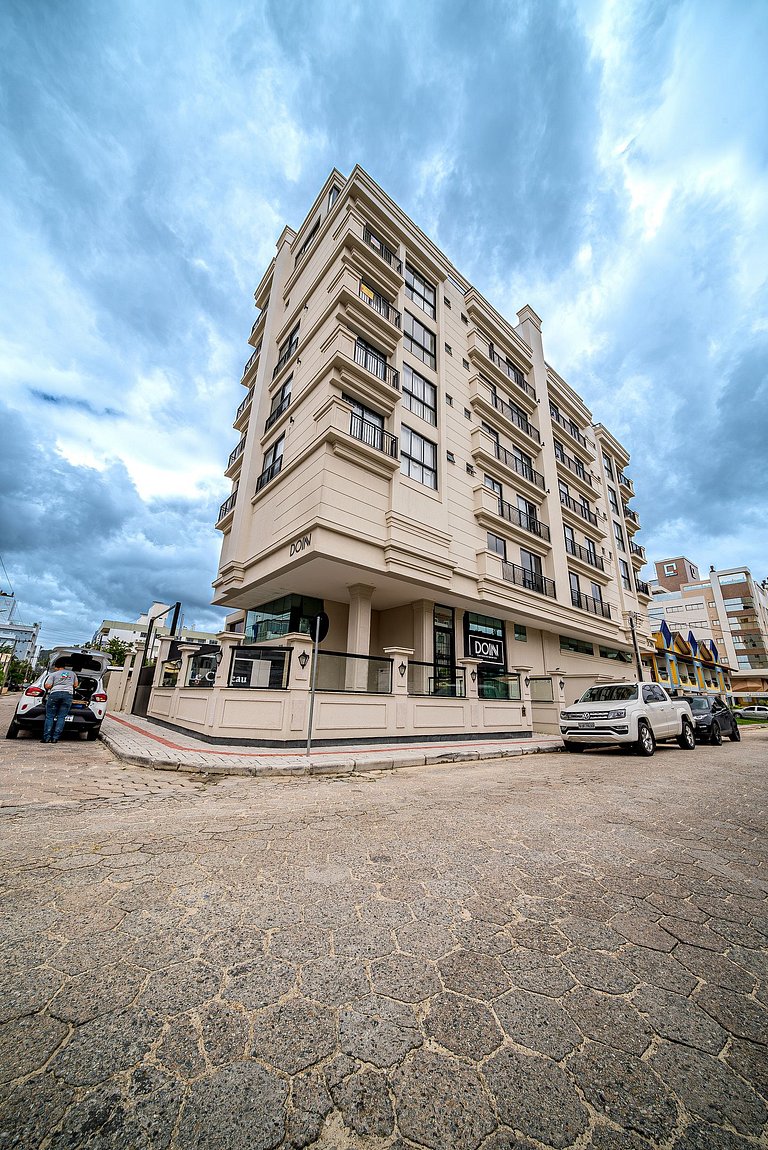 016 - Apartamento em Bombas 02 dormitórios