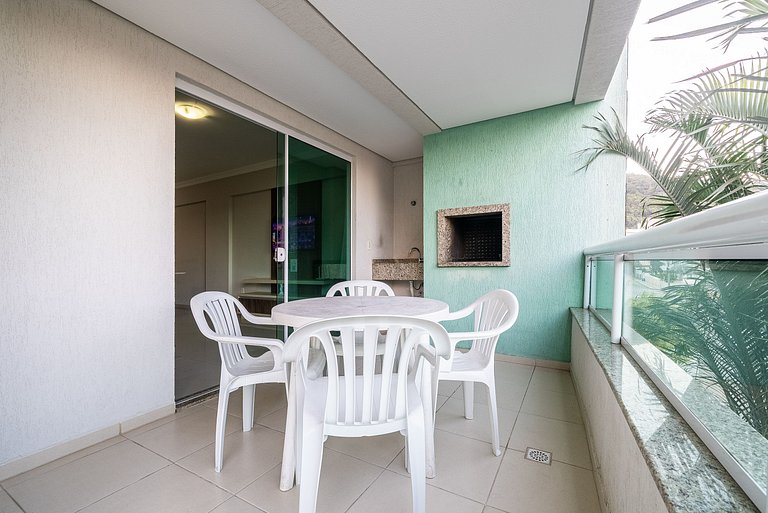 113 - Apto 3 dorm c/ sacada 130m do mar