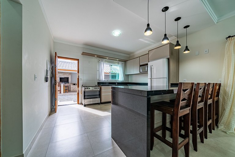 125 - Casa Mariscal espaçosa com área gourmet.
