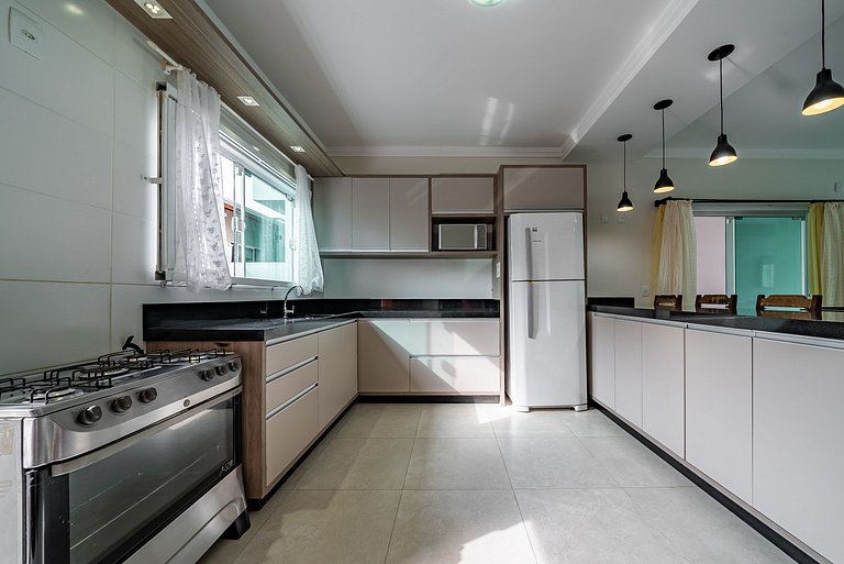 125 - Casa Mariscal espaçosa com área gourmet.