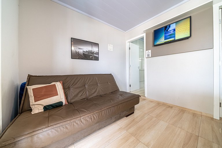 021 -Residencial com Piscina e Jacuzzi em Bombas