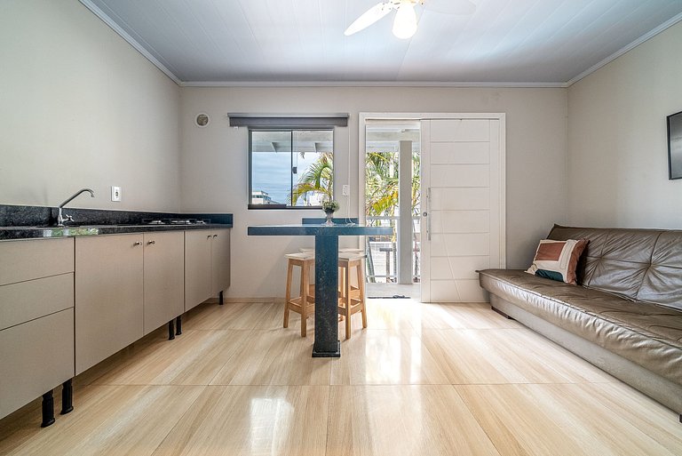 021 -Residencial com Piscina e Jacuzzi em Bombas