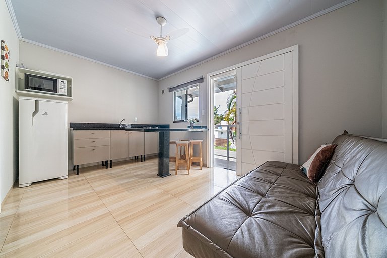 021 -Residencial com Piscina e Jacuzzi em Bombas