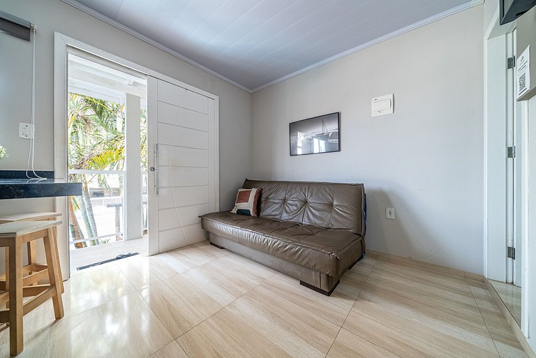 021 -Residencial com Piscina e Jacuzzi em Bombas