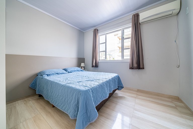 024 - Residencial com Piscina e Jacuzzi em Bombas