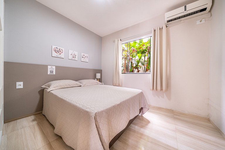 026 - Residencial com Piscina e Jacuzzi em Bombas
