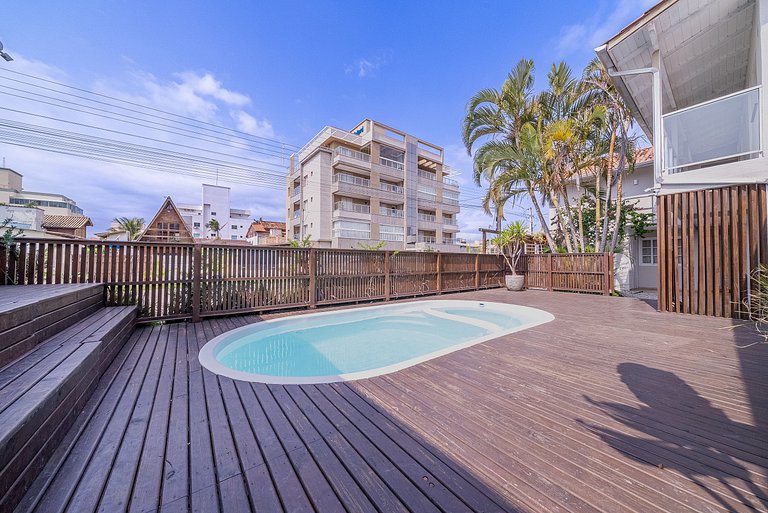 026 - Residencial com Piscina e Jacuzzi em Bombas