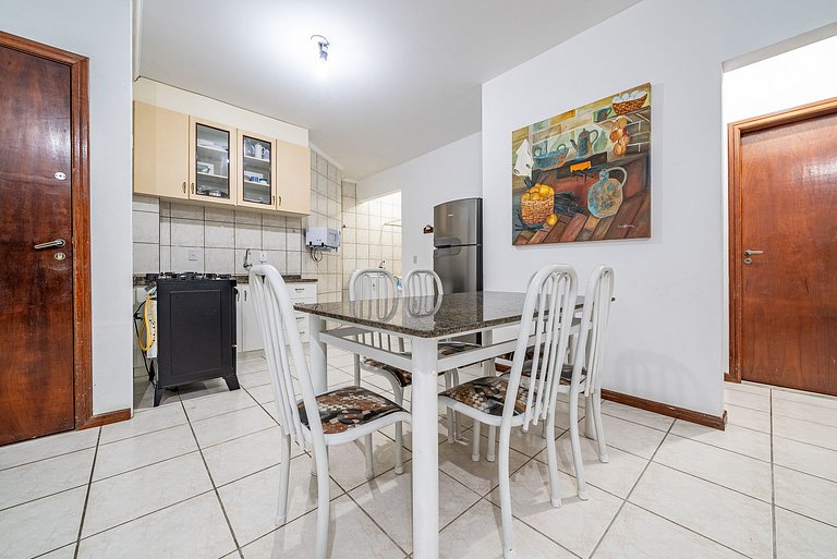 131 - Apartamento 3 dormitórios avenida de Bombas