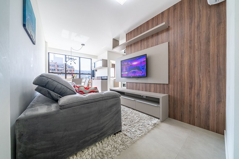 060 - Apartamento de dois dormitórios na praia de Bombas