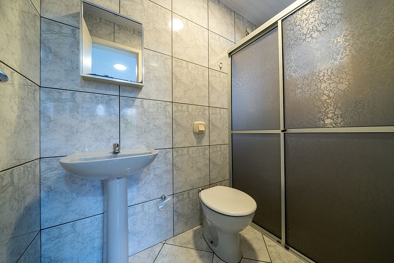 091 - Apartamento com 03 quartos em Canto Grande!