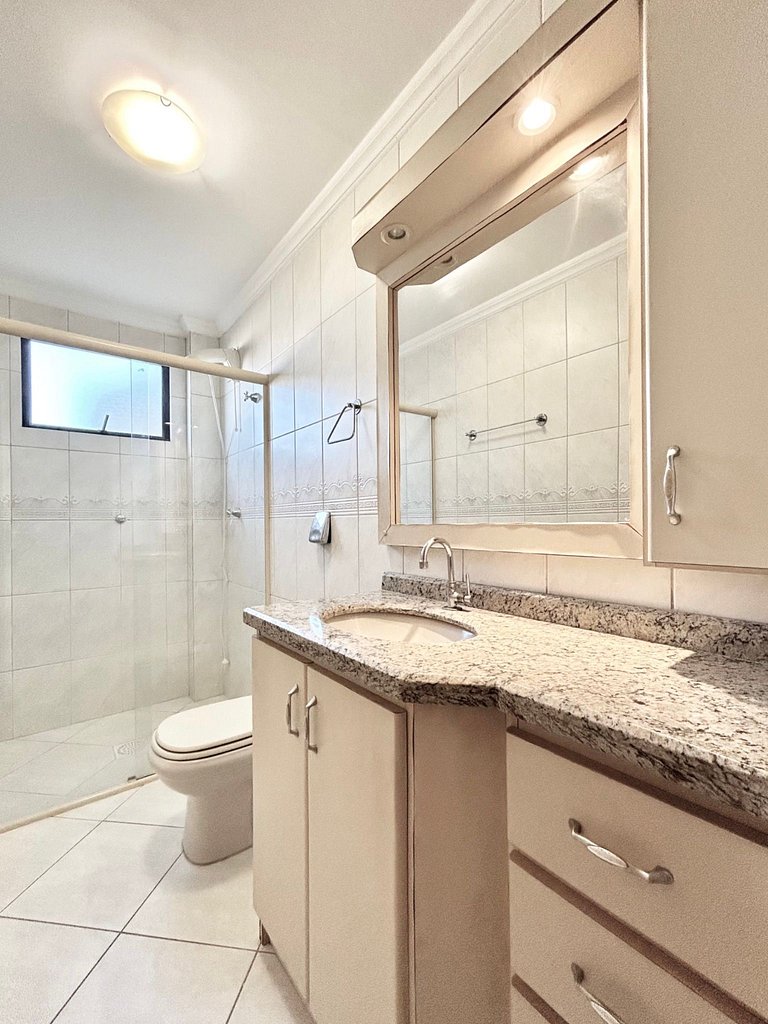 265 -Apartamento Bem localizado com vista para o mar