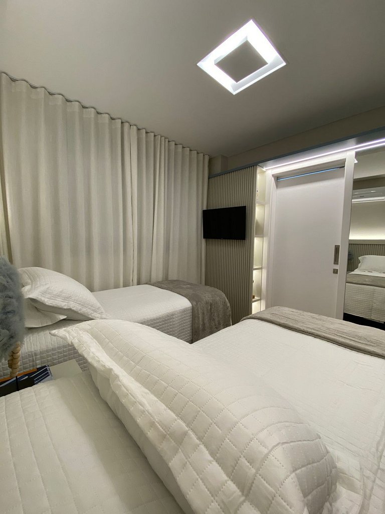 165- Apartamento de 3 quartos na praia de Canto Grande