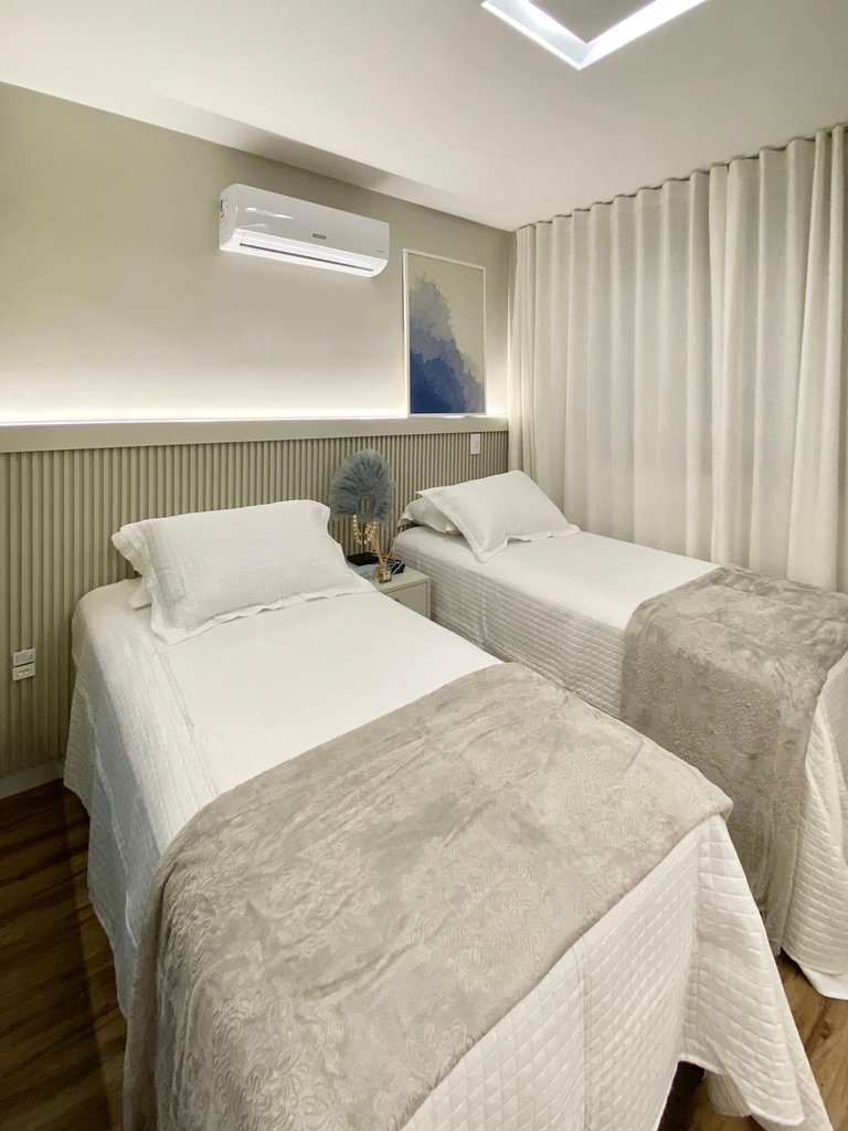165- Apartamento de 3 quartos na praia de Canto Grande