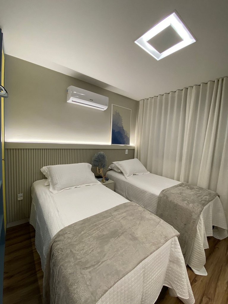 165- Apartamento de 3 quartos na praia de Canto Grande