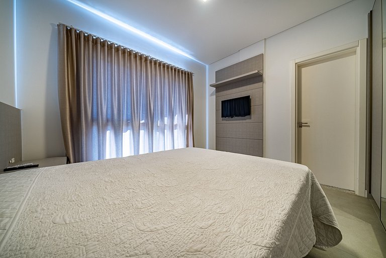 166 - Lindo apartamento na praia de Canto Grande
